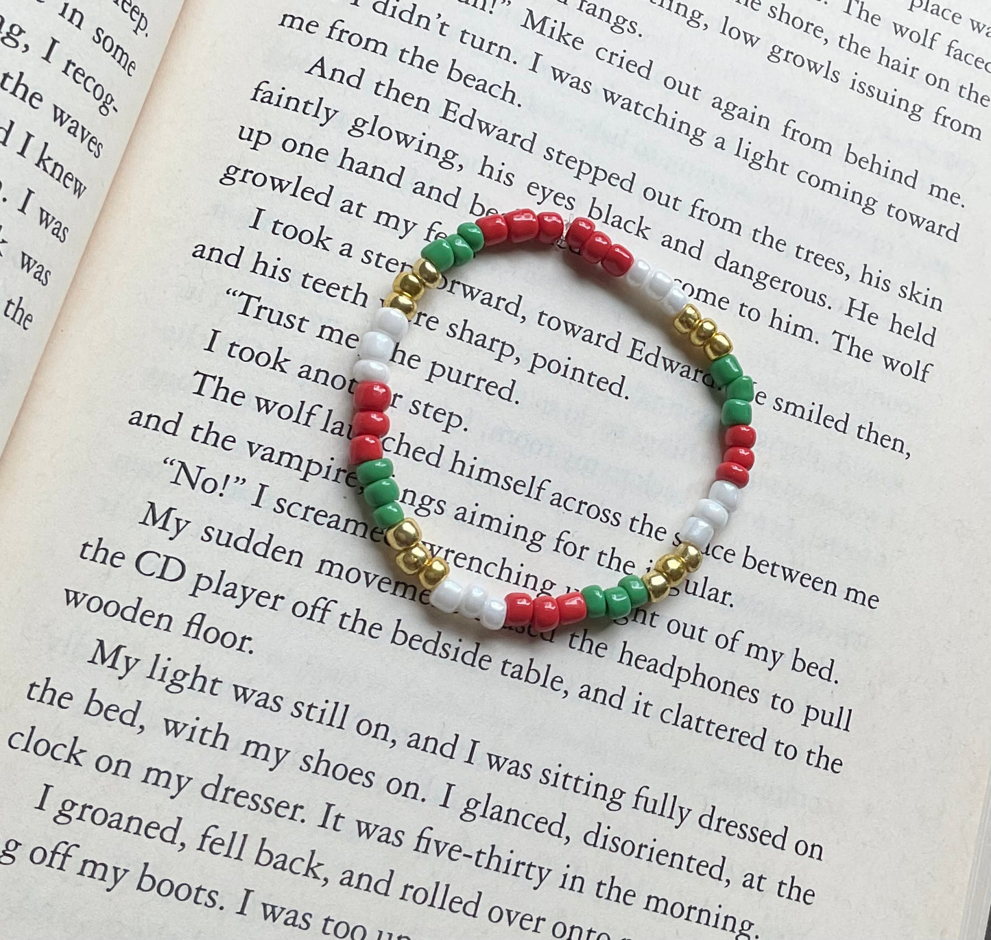 Christmas Seed Bead Bracelet